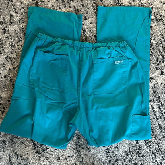 Scrub set - Picture 7 of 7